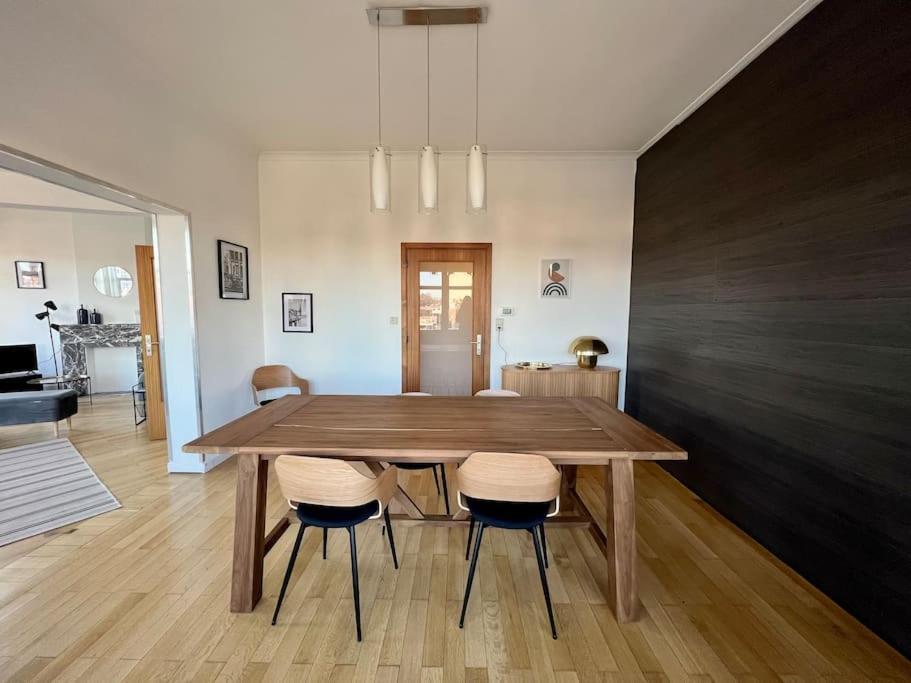 Bellevue - Grand Appartement Pour 5 Sur Les Quais De La Meuse Liege Luaran gambar